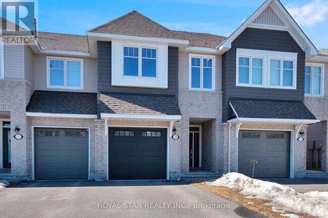 124 Angelonia Cres in Ottawa, ON - Building Photo - Building Photo