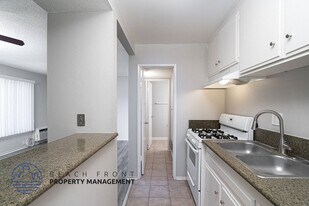 217 S. Knott Av in Buena Park, CA - Building Photo