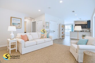 358 Bamboo Dr in Port Charlotte, FL - Foto de edificio - Building Photo