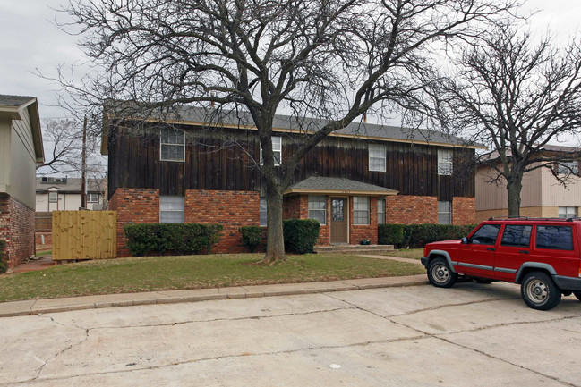 3533 NW 50th St in Oklahoma City, OK - Foto de edificio - Building Photo