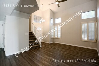 3131 E Cottonwood Ln in Phoenix, AZ - Foto de edificio - Building Photo