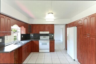 3019 SW 68th Terrace in Miramar, FL - Building Photo - Building Photo