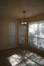 5560 93rd St in Lubbock, TX - Building Photo - Building Photo