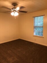 4769 Chariot Dr in Flowery Branch, GA - Building Photo - Building Photo