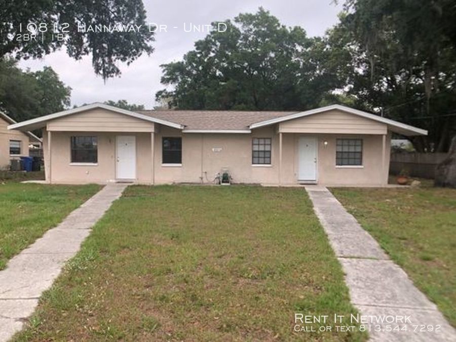 10812 Hannaway Dr-Unit -Unit D in Riverview, FL - Building Photo