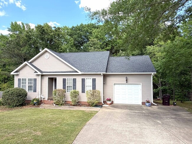property at 245 Jarrett Bay Ln