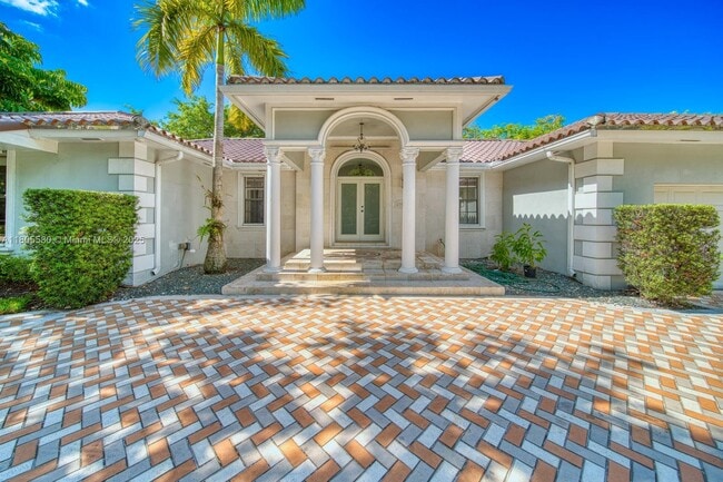 property at 1442 Coruna Ave