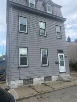 1302 Basin St in Pittsburgh, PA - Building Photo