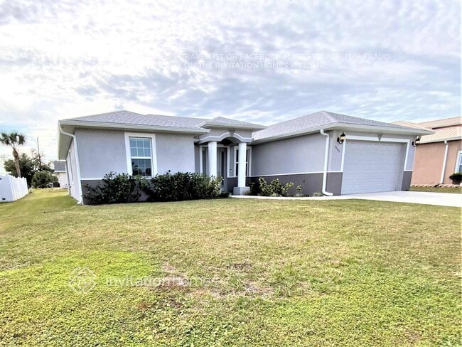 23485 Nelson Ave in Port Charlotte, FL - Foto de edificio - Building Photo