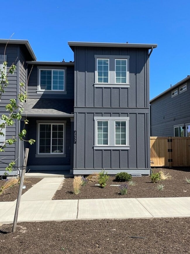 property at 2537 NW Spruce Cone Ln