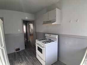 28 S Virginia Ave in Danville, IL - Building Photo - Building Photo