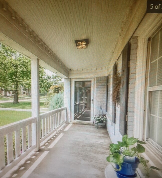 2305 NW 28th St in Oklahoma City, OK - Foto de edificio - Building Photo