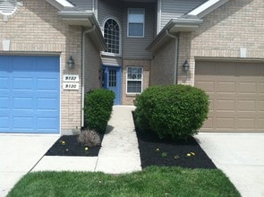 Country Manor Apartments in Miamisburg, OH - Building Photo - Building Photo