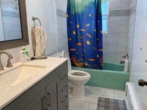 20 Columbia Pl in Sayreville, NJ - Building Photo - Building Photo