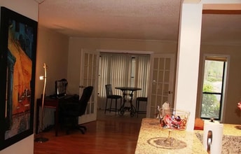 401 Summit N Dr NE in Atlanta, GA - Building Photo - Building Photo