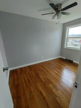 1059 Midland Ave in Midland, PA - Building Photo - Building Photo