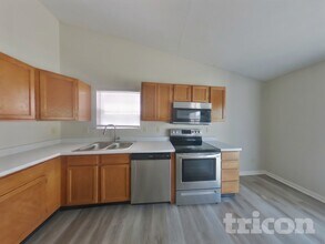 4831 Dietzen Blvd in Anderson, IN - Building Photo - Building Photo