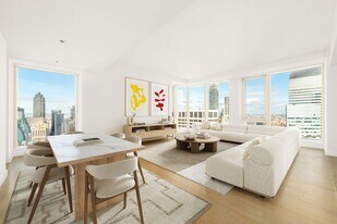 138 E 50th St in New York, NY - Building Photo