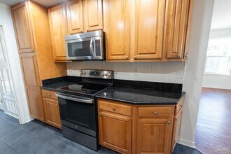 802 Bayshore Dr in Pensacola, FL - Building Photo - Building Photo
