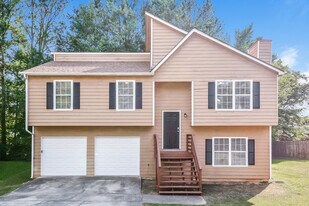 2735 Dahlonega Trail in Austell, GA - Building Photo