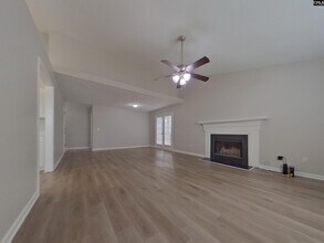 105 Old Stone Rd in Columbia, SC - Foto de edificio - Building Photo