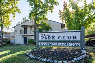 Park Club Apartments in Rohnert Park, CA - Building Photo
