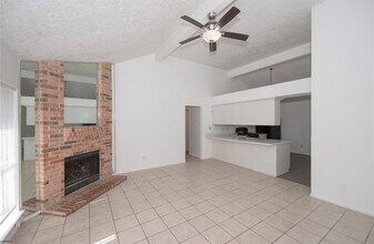 4632 Greenwood Dr in Rosenberg, TX - Building Photo - Building Photo