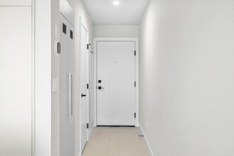 8375-8375 Broadcast Ave SW in Calgary, AB - Building Photo - Building Photo