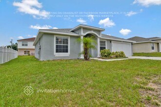 207 Dogfish Ln in Poinciana, FL - Foto de edificio - Building Photo