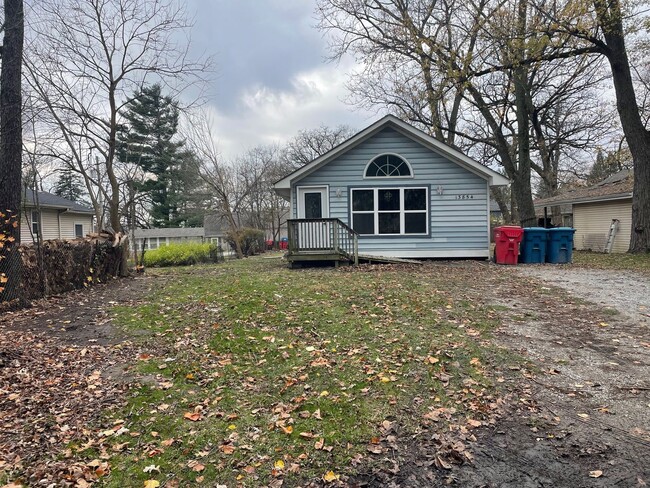 13854 Butternut St in Cedar Lake, IN - Foto de edificio - Building Photo