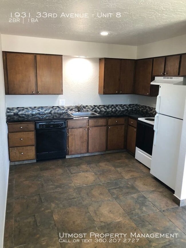 1931 33rd Ave-Unit -Unit 8 in Longview, WA - Foto de edificio - Building Photo