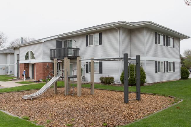 Harvest View Apartments-Heat/Water Included in Brillion, WI - Building Photo - Building Photo