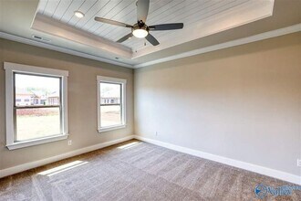 15626 Ironcrest Drive NW in Harvest, AL - Foto de edificio - Building Photo