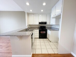 The Madison Apartments in Pasadena, CA - Foto de edificio - Building Photo