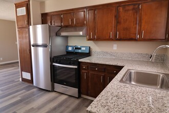 426 W Moyer Ave in Ridgecrest, CA - Building Photo - Building Photo