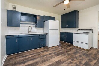 1160 S Richmond Ave in Wichita, KS - Building Photo - Building Photo