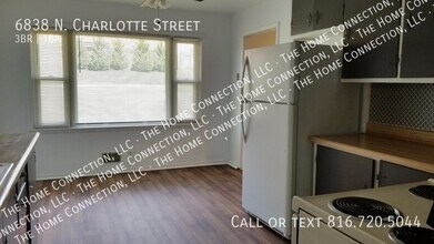 6838 N Charlotte St in Kansas City, MO - Building Photo - Building Photo