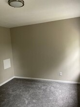 6123 Dane Dr in Dallas, NC - Building Photo - Building Photo