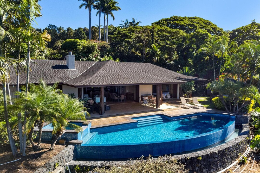 75-673-673 Pu Hoaloha Pl in Kailua Kona, HI - Building Photo