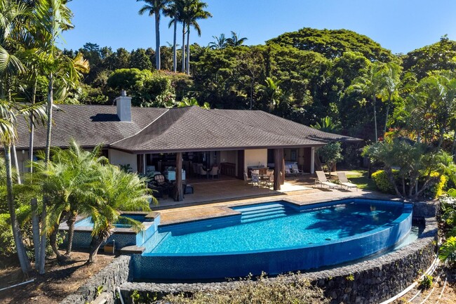 property at 75-673-673 Pu Hoaloha Pl