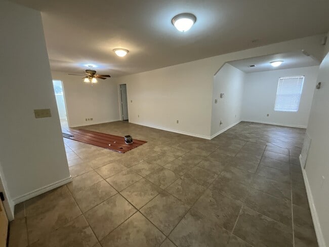 2210 TX-31 in Athens, TX - Building Photo - Building Photo