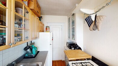 33 Walbridge St, Unit 15 in Boston, MA - Foto de edificio - Building Photo