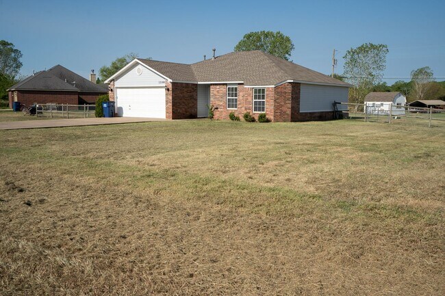 12100 Valley Ave in Collinsville, OK - Building Photo - Building Photo