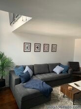 12 Locust St in Everett, MA - Building Photo - Building Photo