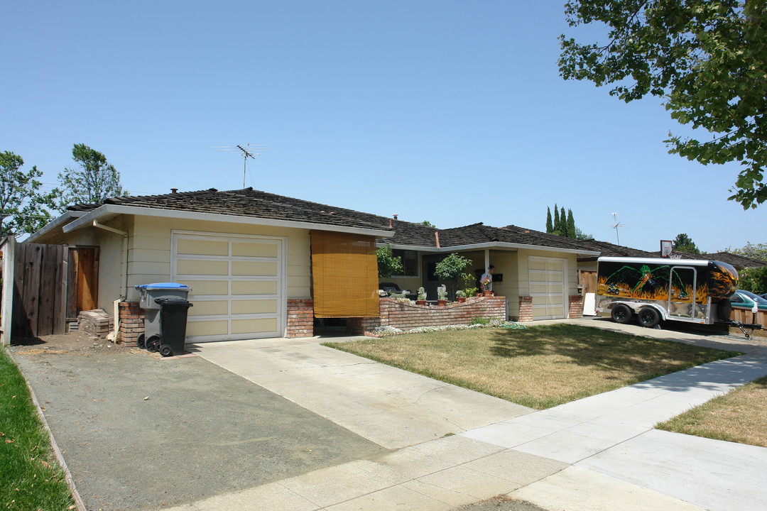 499-497 Westlake Dr in San Jose, CA - Building Photo