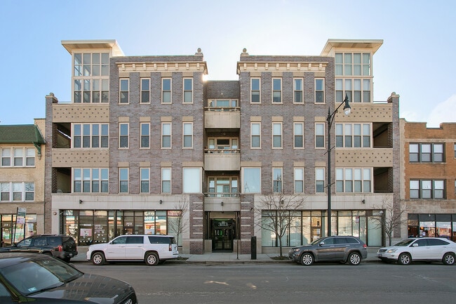 property at 3113 W Lawrence Ave