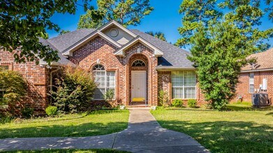 161 Diamond Pointe Dr in Maumelle, AR - Building Photo - Building Photo