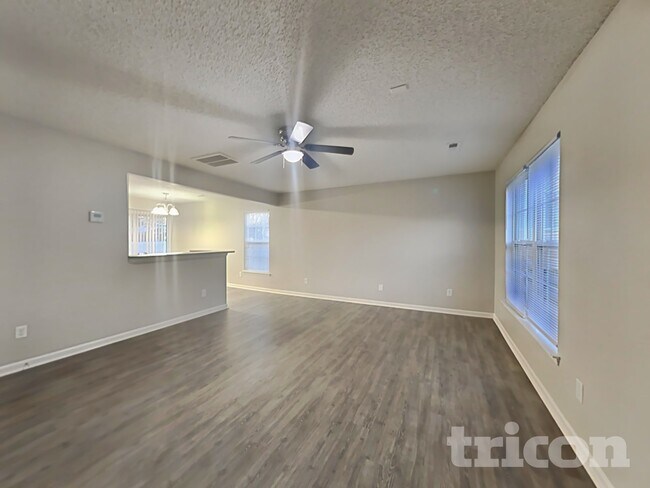 3325 Alderknoll Ct in Charlotte, NC - Foto de edificio - Building Photo