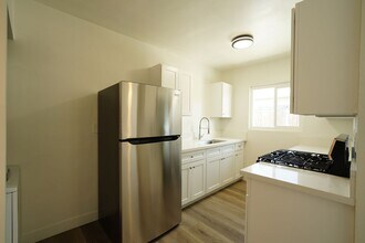 3447 Dwight Ave in Riverside, CA - Foto de edificio - Building Photo