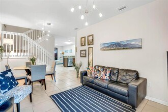 11253 NW 88th Terrace in Doral, FL - Building Photo - Building Photo